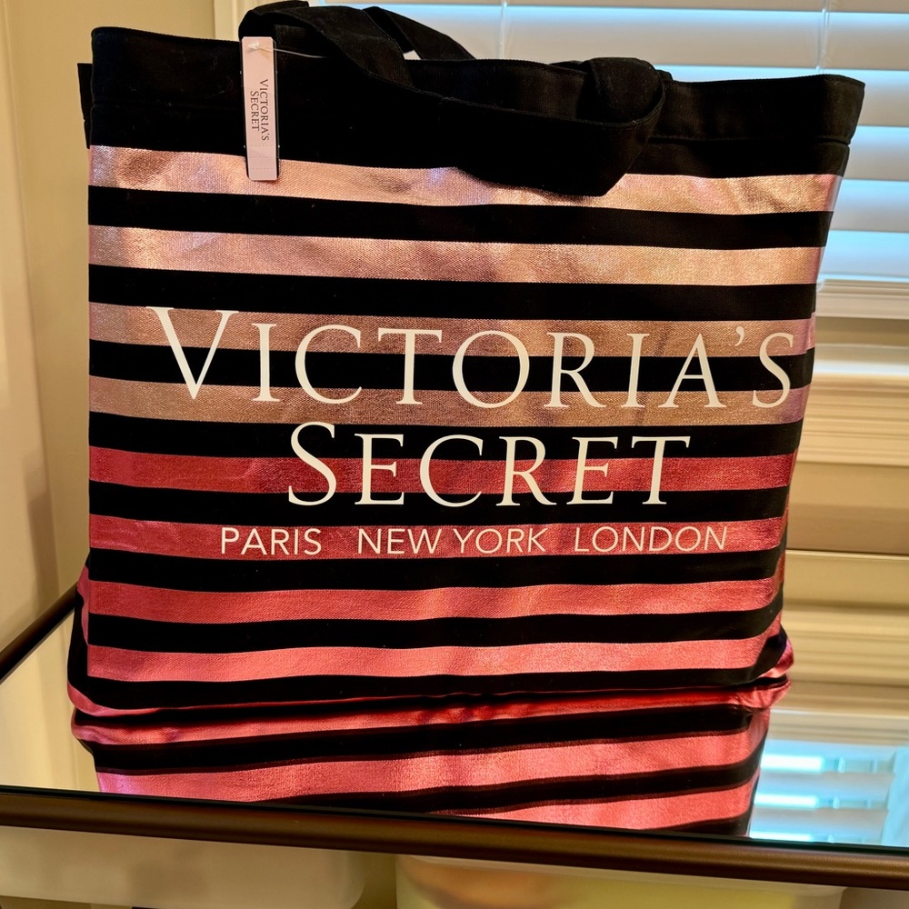 NWT Limited Edition Victoria's Secret Rose Metallic Tote